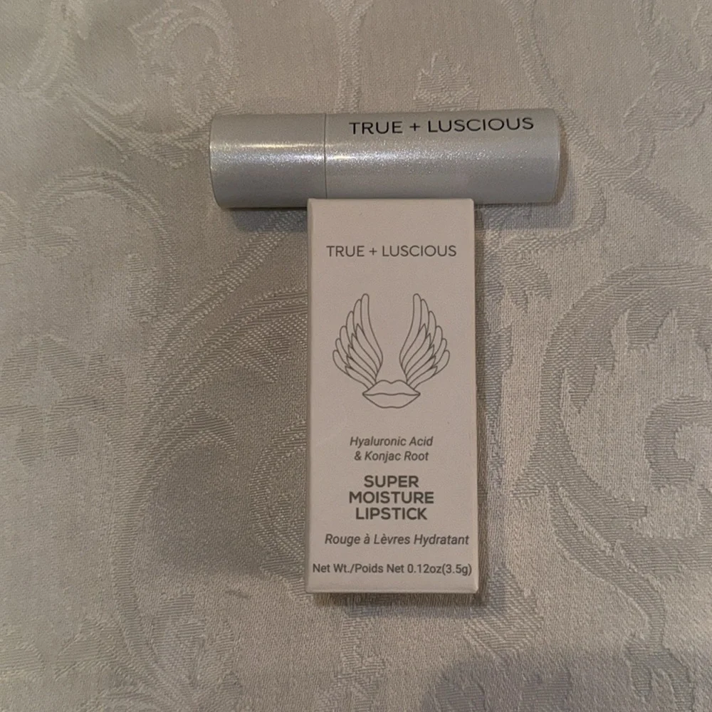 True and Luscious Super Moisture Lipstick - Vintage Rose